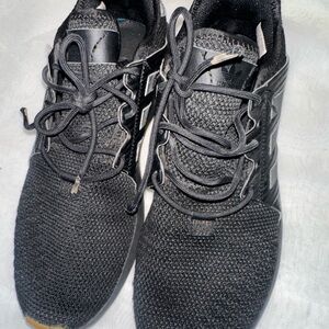 Adidas Men's Black Knit Sneakers size 8 1/2